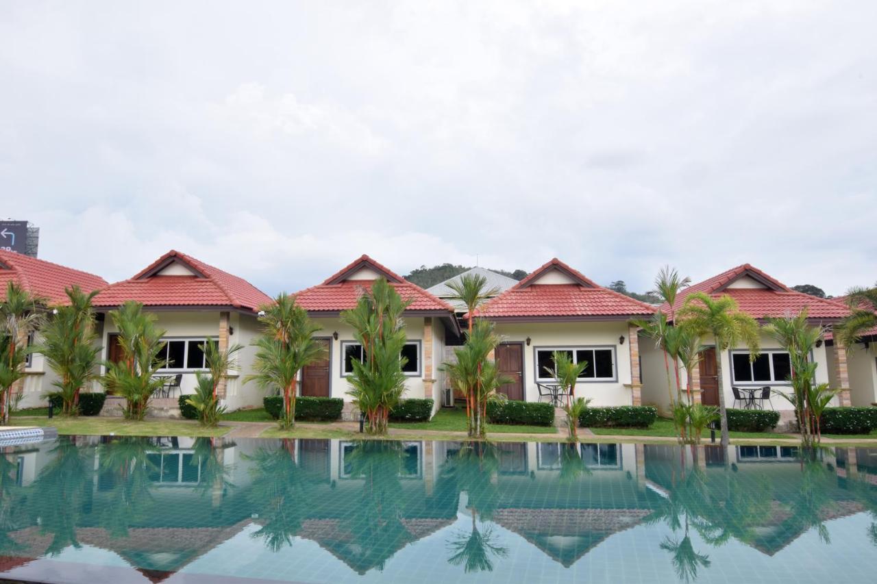 Phuket Airport Villa Ban Bo Han 외부 사진