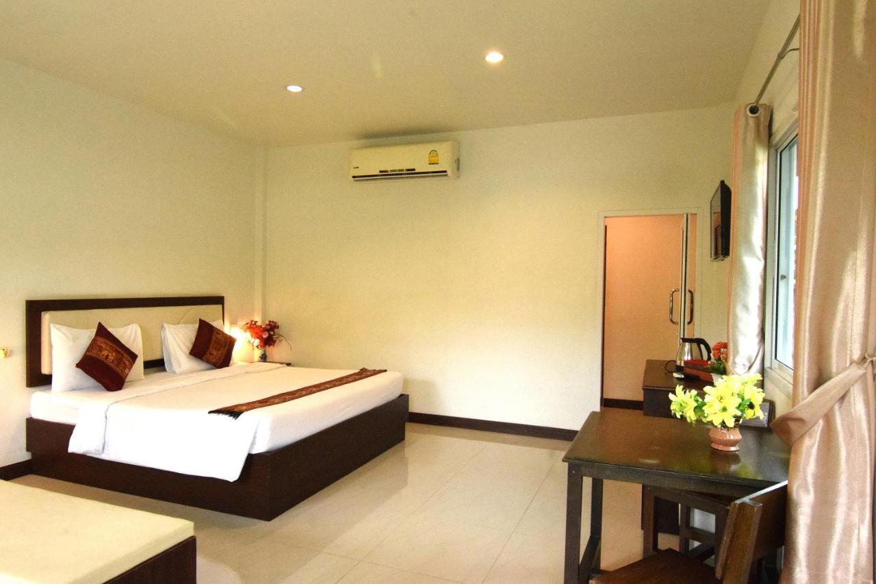 Phuket Airport Villa Ban Bo Han 외부 사진